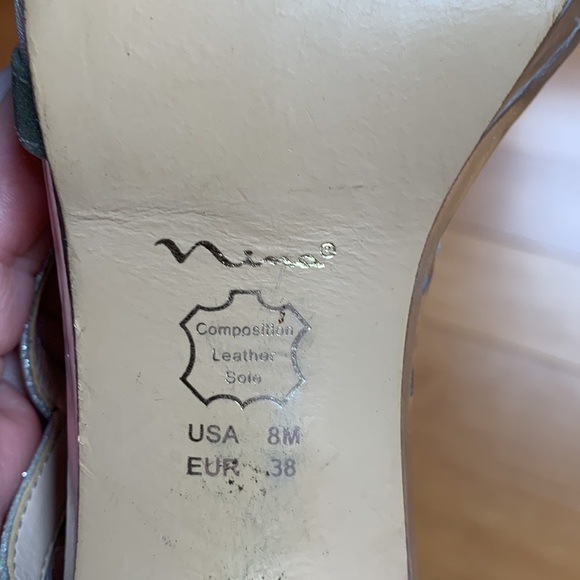 Dressy Silver Slingback SStrappy Dress Shoe 3” Heels Leather Sole Women size 8 - Picture 11 of 14